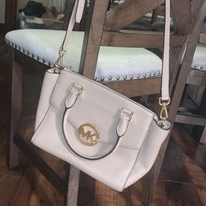 Michael Kors cross body shoulder bag